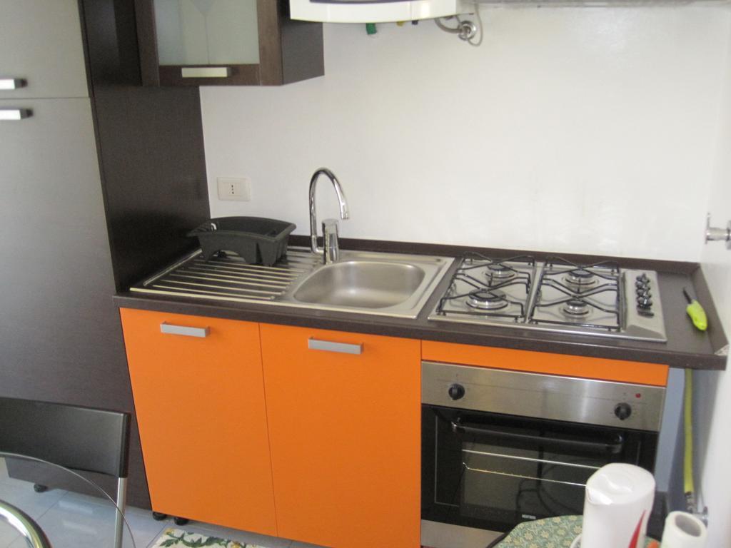 Colombo Apartments Sanremo Rum bild